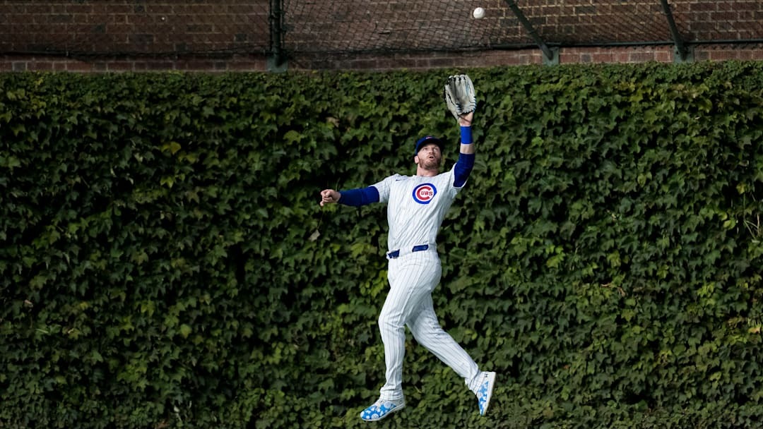 Why Ian Happ Deserves to Claim His Third Straight Gold Glove Award