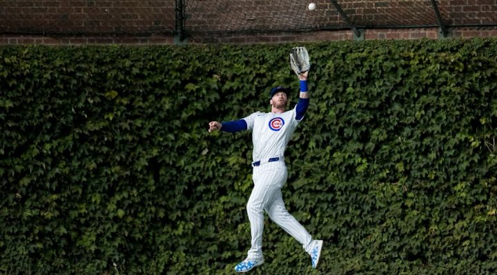 Why Ian Happ Deserves to Claim His Third Straight Gold Glove Award